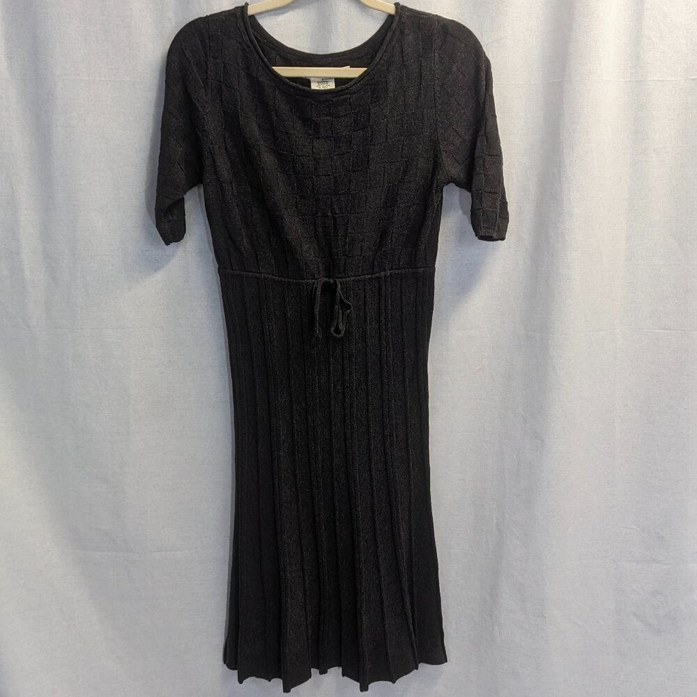 Max Studio Size Medium Gray Sweater Dress